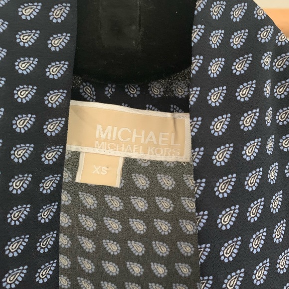 Pleated Georgette Tie-Neck Blouse - Picture 8 of 9